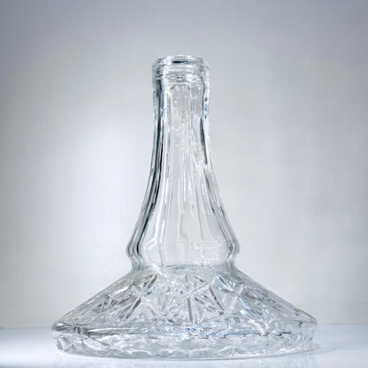 Glasbowl mit Verzierungen