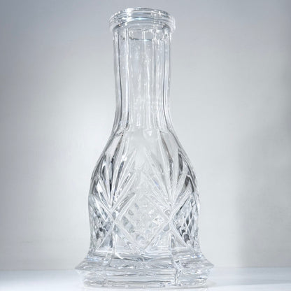 Glasbowl mit Verzierungen